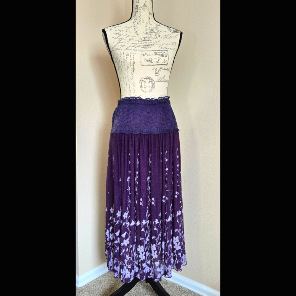 Women's B&L Fashion Black Sparkle Lace Flowy Floral Midi Skirt